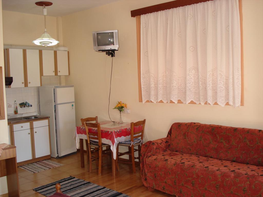 Hotel Zephyros Vitina Exteriér fotografie